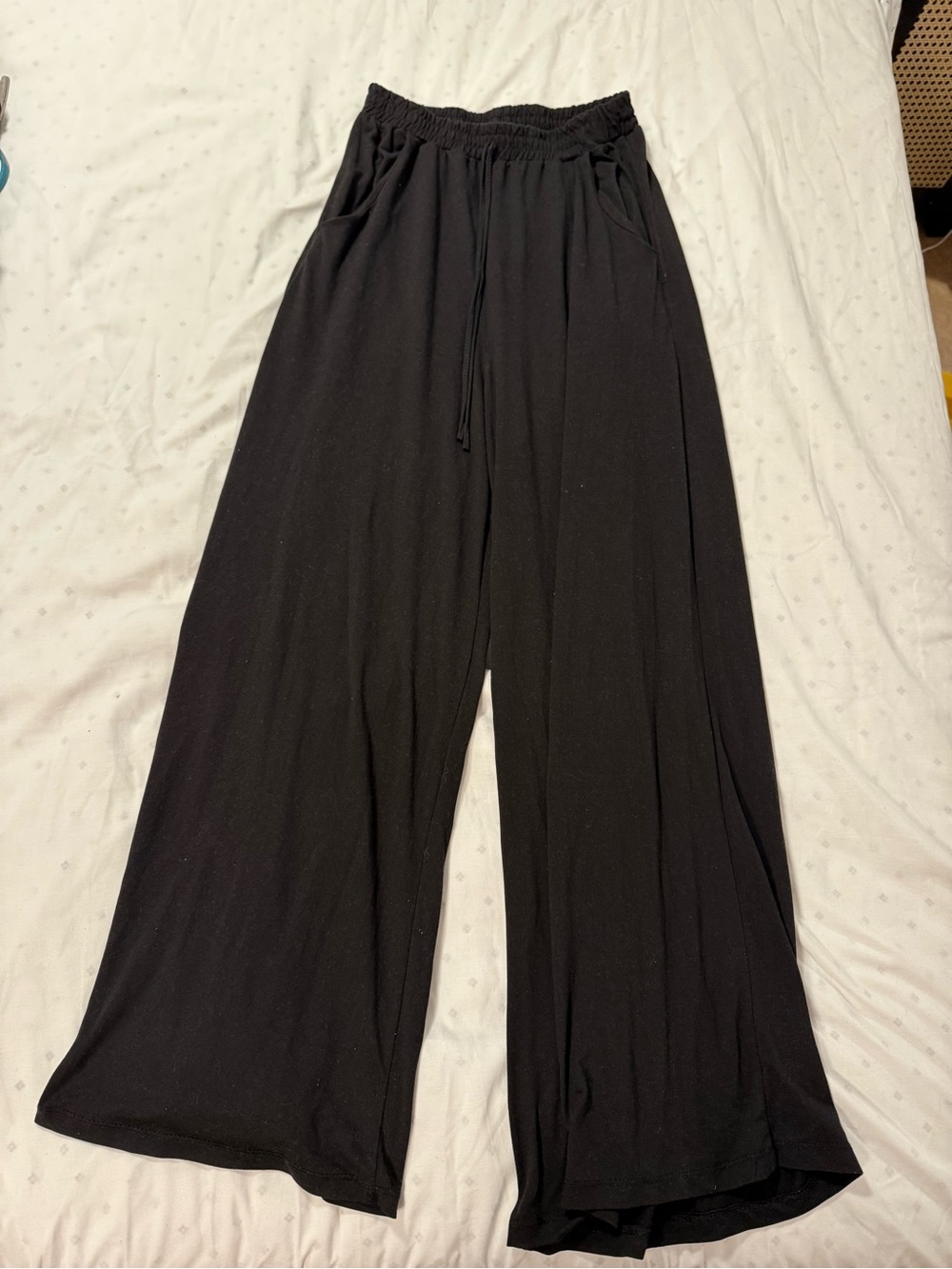 Women's Black Wide-Leg Drawstring Pants